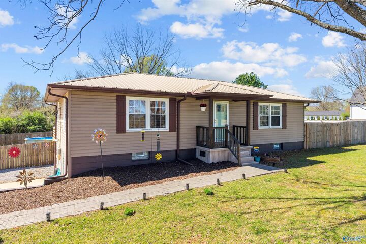 Property Photo: 3141 Dug Hill Road AL 35811