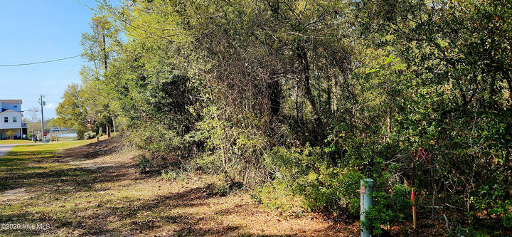 Property Photo:  109 Cove Court  NC 28460 