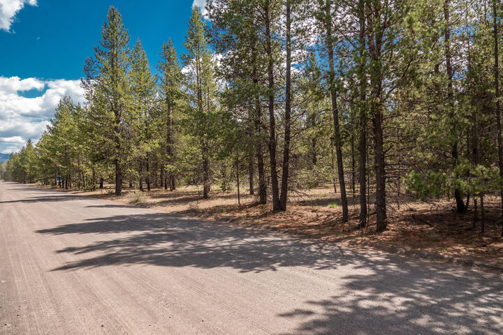 Property Photo: 15961 Wright Avenue OR 97739
