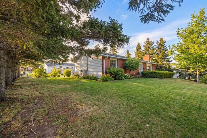 Property Photo: 21 Cottonwood Drive PE C1E 1C1