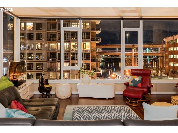 Property Photo:  1930 S River Dr W704  OR 97201 