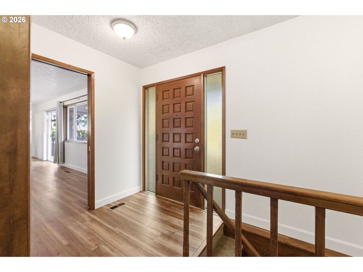 Property Photo:  7212 NE 74th Ave  WA 98662 