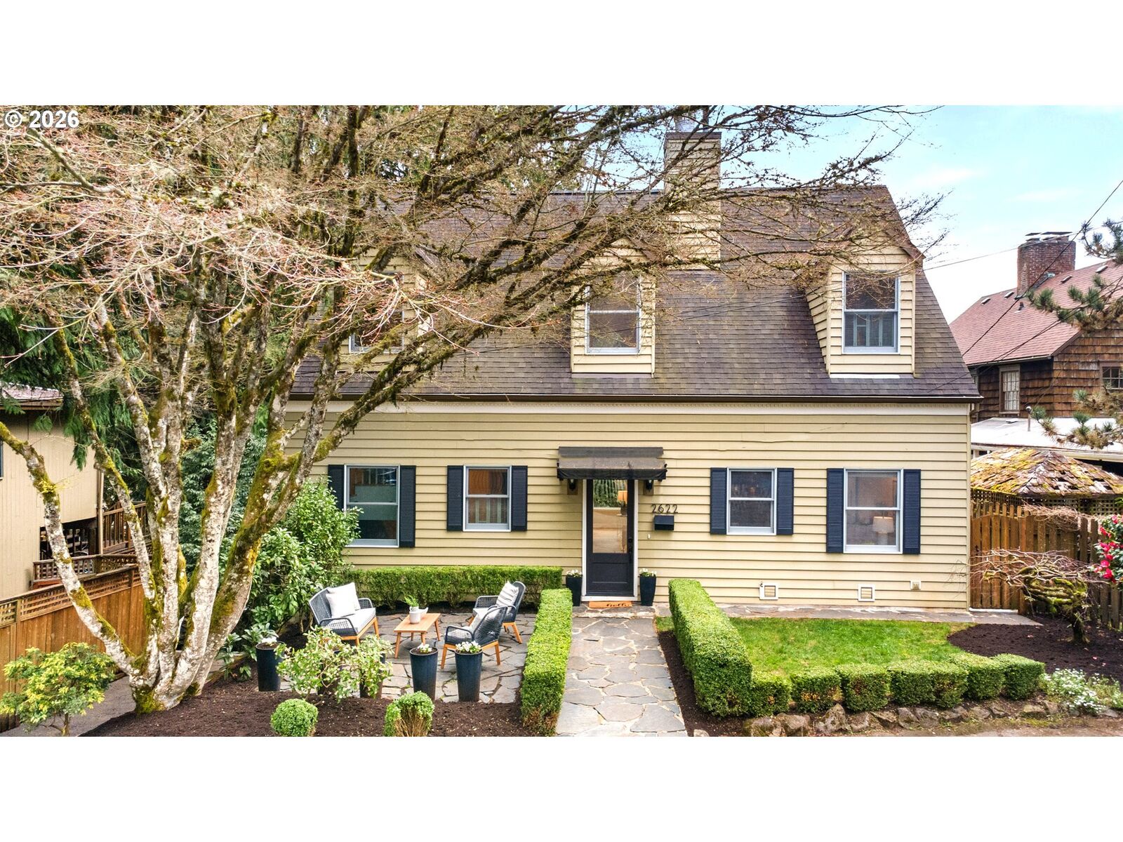 Property Photo:  2622 SW Davenport Ct  OR 97201 