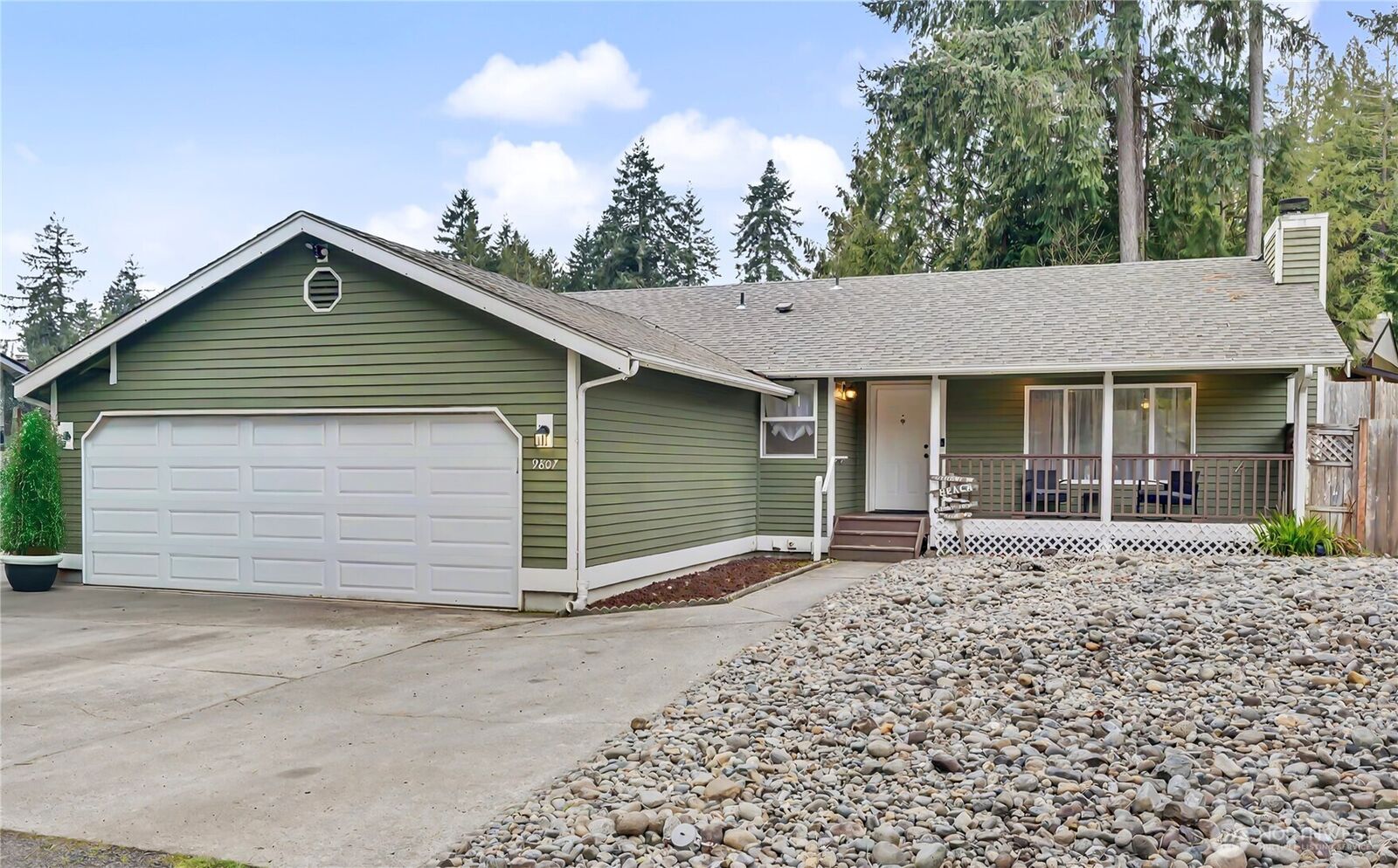 Property Photo:  9807  Overlook Drive NW  WA 98502 