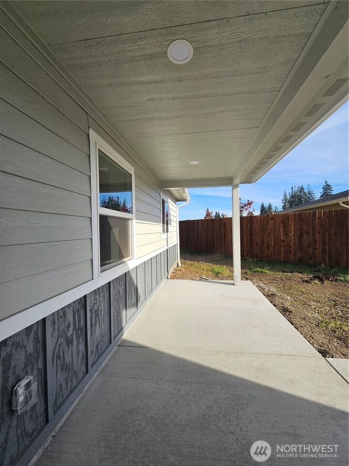 Property Photo:  16  Pebble Creek Court  WA 98541 