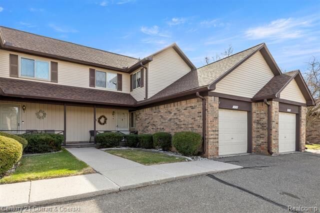 Property Photo:  3758 Heritage Parkway  MI 48124 