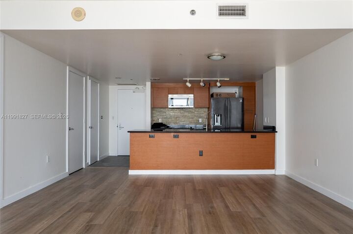 Property Photo: 50 Biscayne Blvd 4111 FL 33132