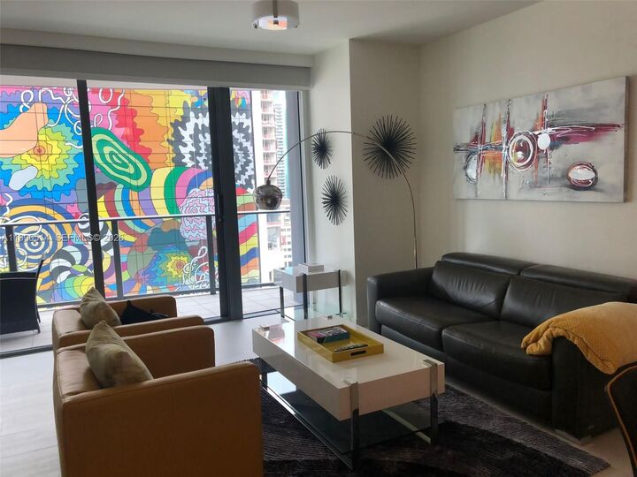 Property Photo:  1000 Brickell Plaza 1914  FL 33131 