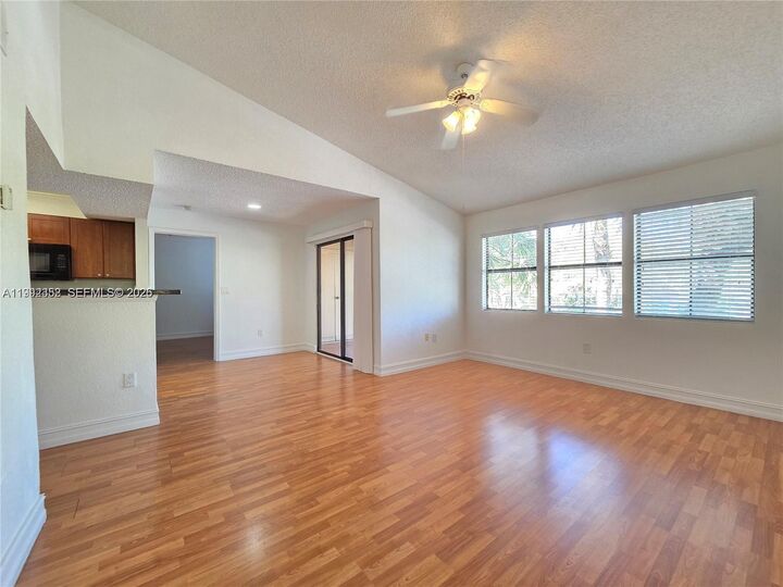 Property Photo: 15650 SW 105th Ln 502 FL 33196