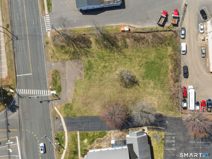 Property Photo:  395 Hartford Turnpike  CT 06066 
