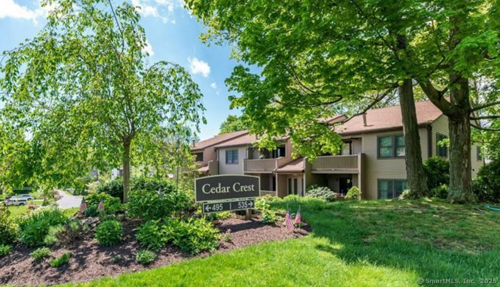 Property Photo: 495 Vincellette Street 12 CT 06606