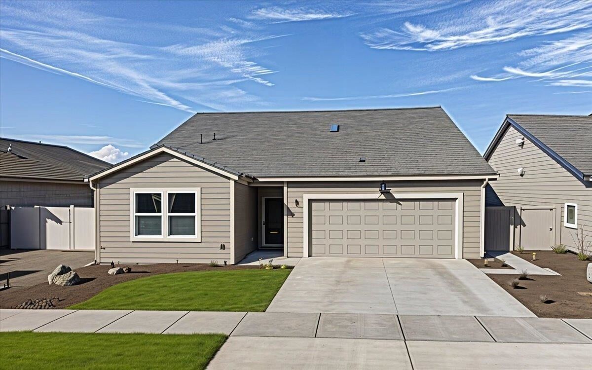 Property Photo:  11925 N Haven St  WA 99021 