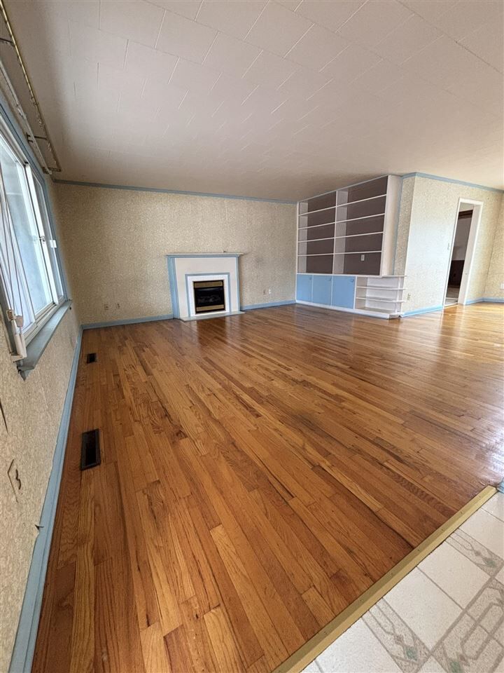 Property Photo:  901 S Stanley  OK 74074 