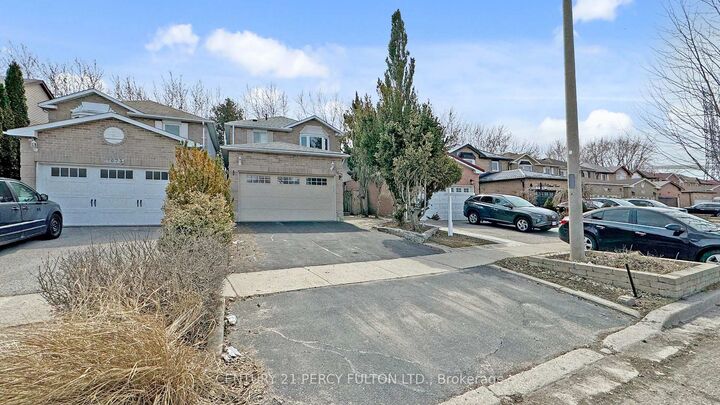 Property Photo:  1671 Portland Court  ON L1V 5L5 