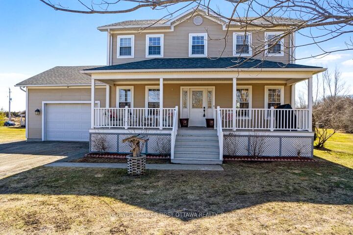 Property Photo: 237 Wayside Drive ON K7R 3C8