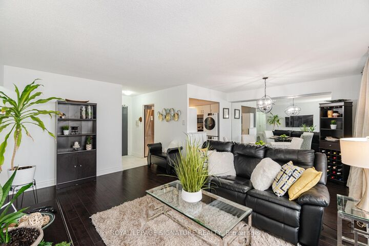 451 The West Mall Drive 1212 — photo 1