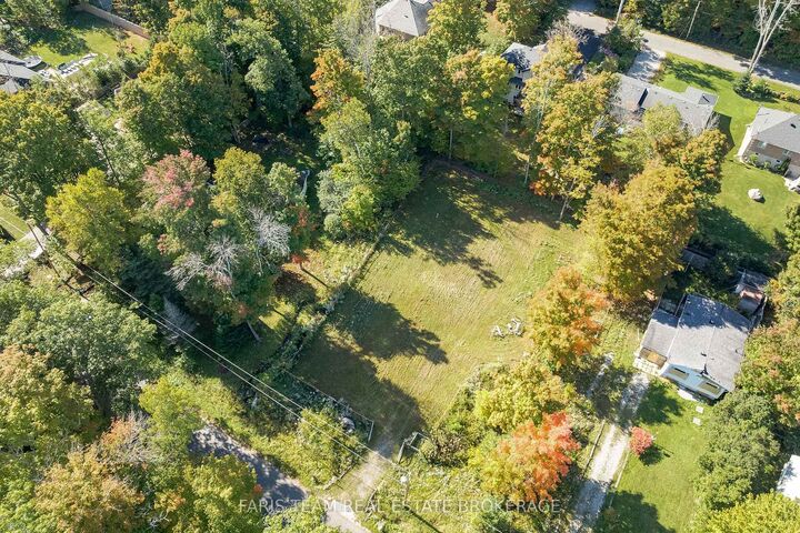 Property Photo:  76 McArthur Drive  ON L9M 1W9 