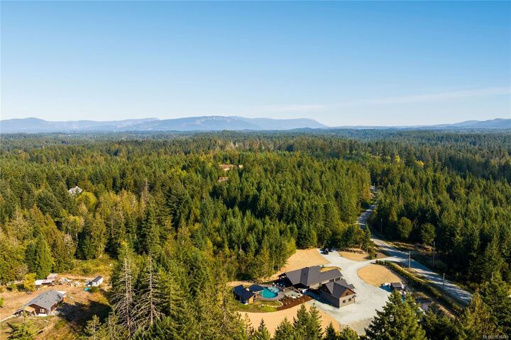 Property Photo:  4725 Appaloosa Way  BC V9L 6J1 
