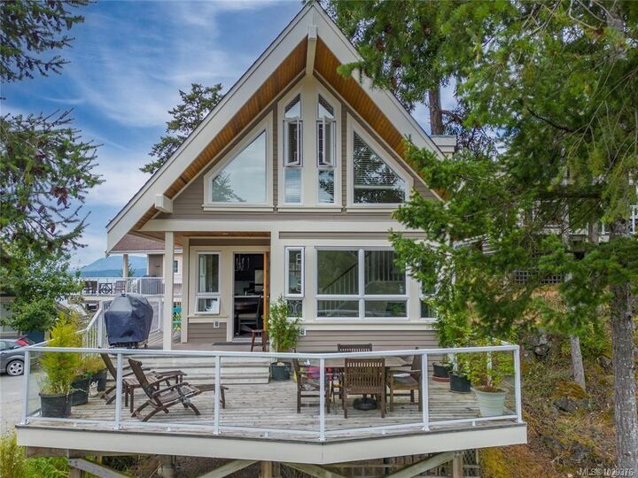 2315 Mackinnon Rd 15B — photo 1