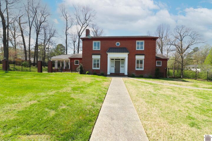 Property Photo:  715 Woodland Drive  KY 42001 