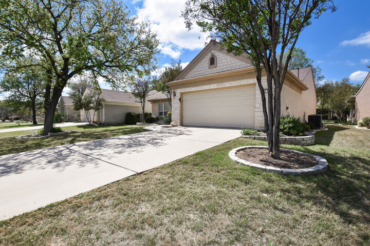 Property Photo:  735 Breezeway Lane  TX 78633 