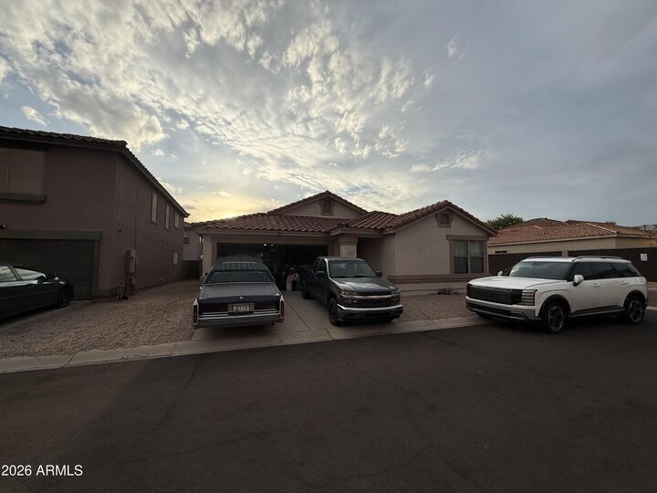 Property Photo:  2303 E 35th Avenue  AZ 85119 
