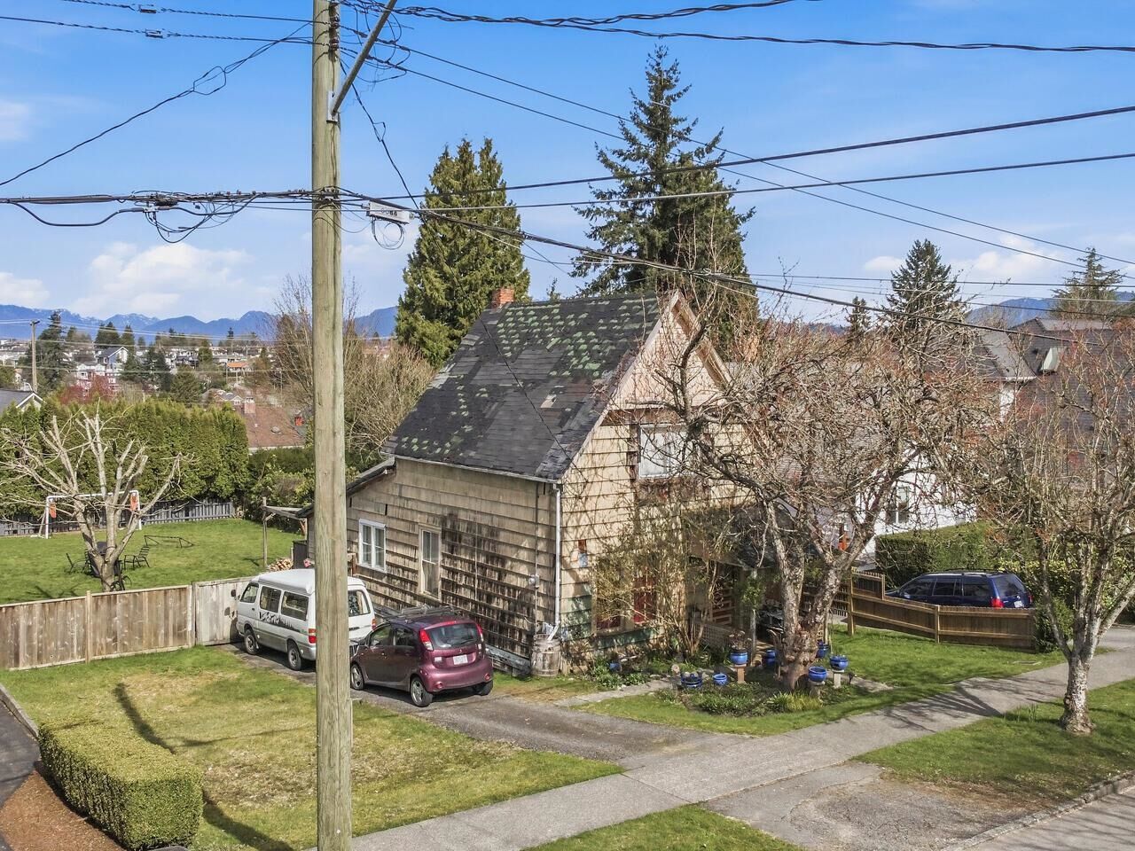 Property Photo: 235 Durham Street BC V3L 1X4