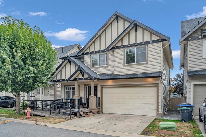Property Photo: 6195 168 Street 35 BC V3S 3X9