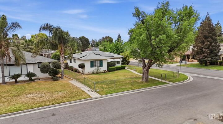 Property Photo:  4629 Fishering Drive  CA 93309 