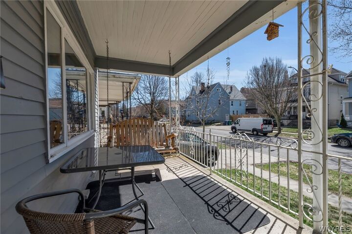 Property Photo:  364 W Delavan Avenue  NY 14213 