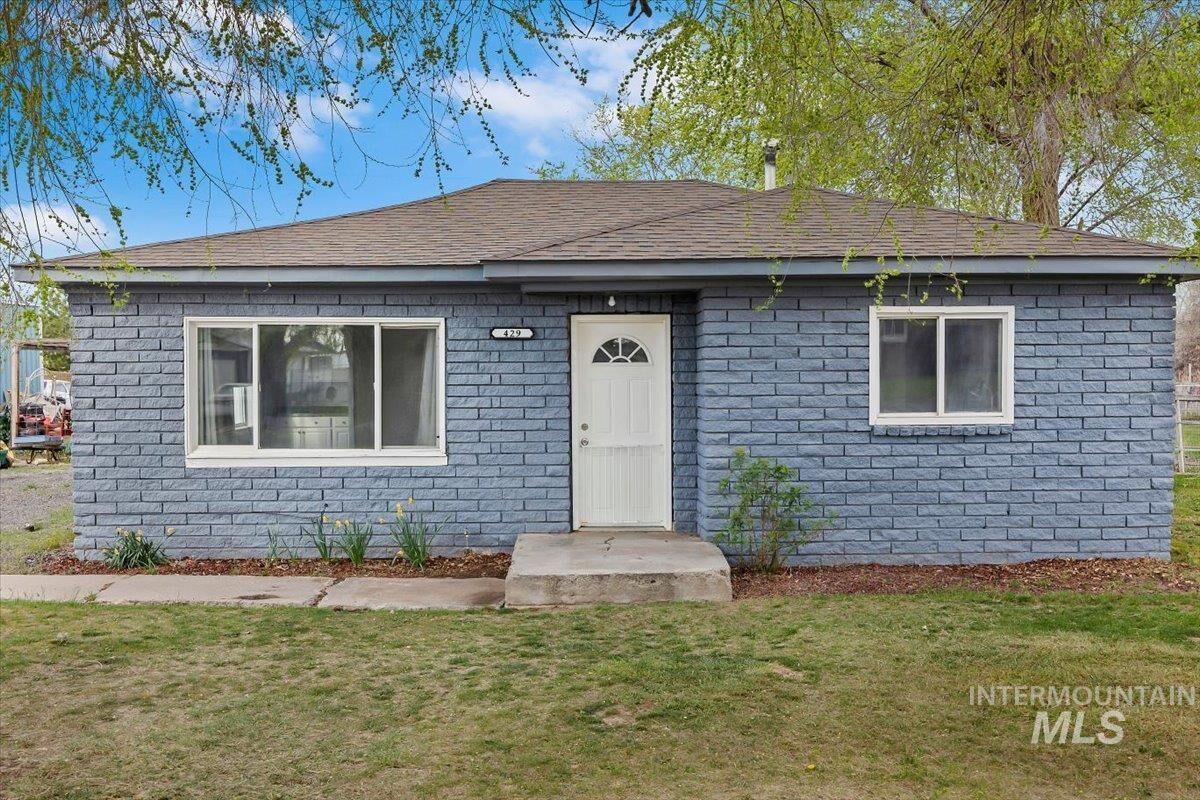 Property Photo:  429 Wakefield St.  ID 83301 