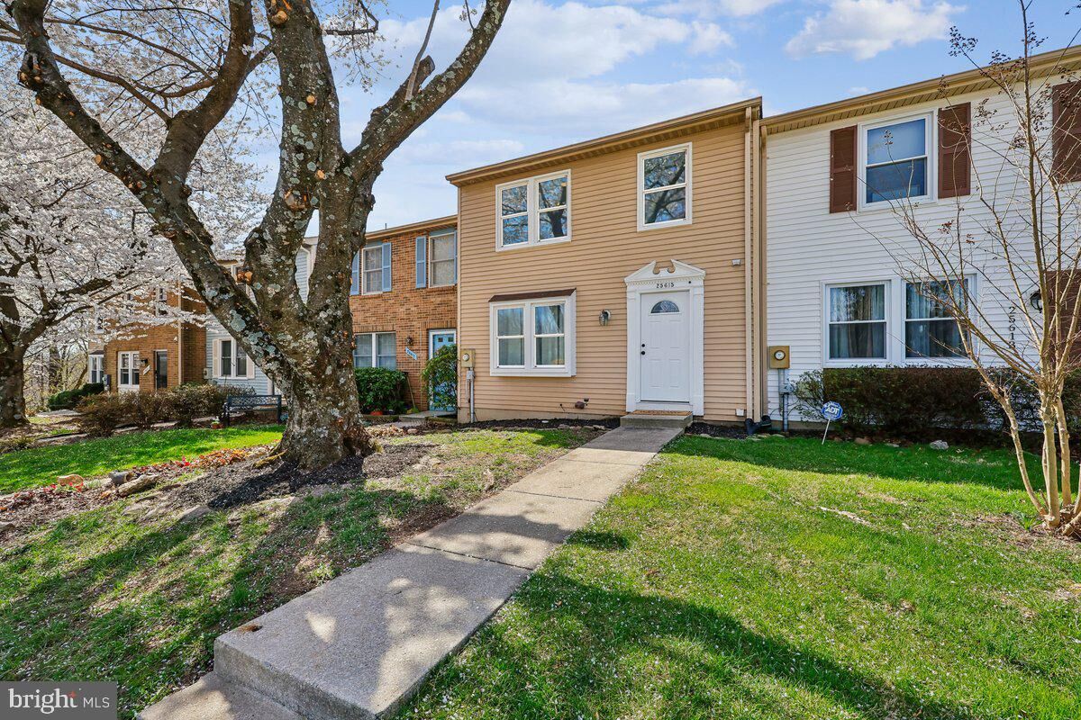 Property Photo:  25615 Coltrane Drive  MD 20872 