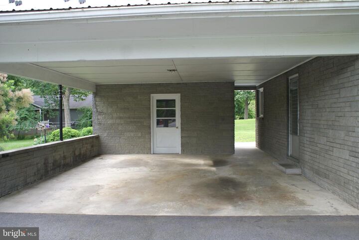 Property Photo:  6056 Lincoln Way W  PA 17252 