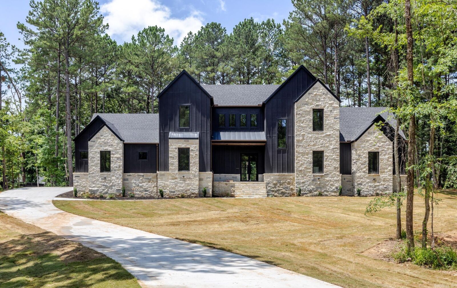 Property Photo:  7025 Hannah Ln  AR 72019 