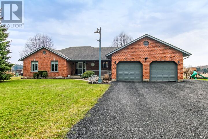 Property Photo:  990 Norfolk County Road 21 Road  ON N4B 2W4 