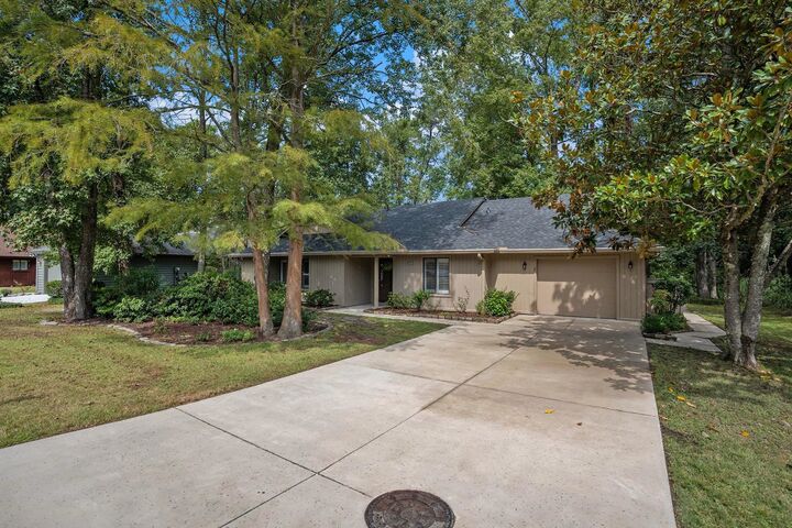 Property Photo:  115 Hickory Dr.  SC 29526 