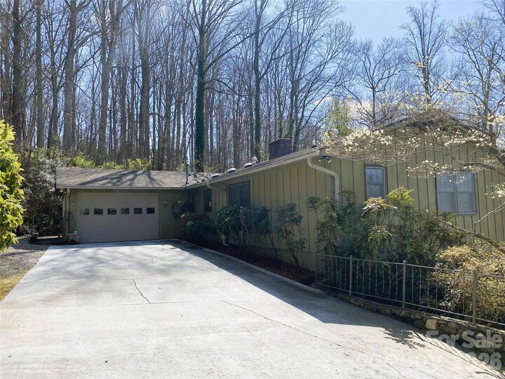 Property Photo:  125 Harmon Avenue  NC 28745 