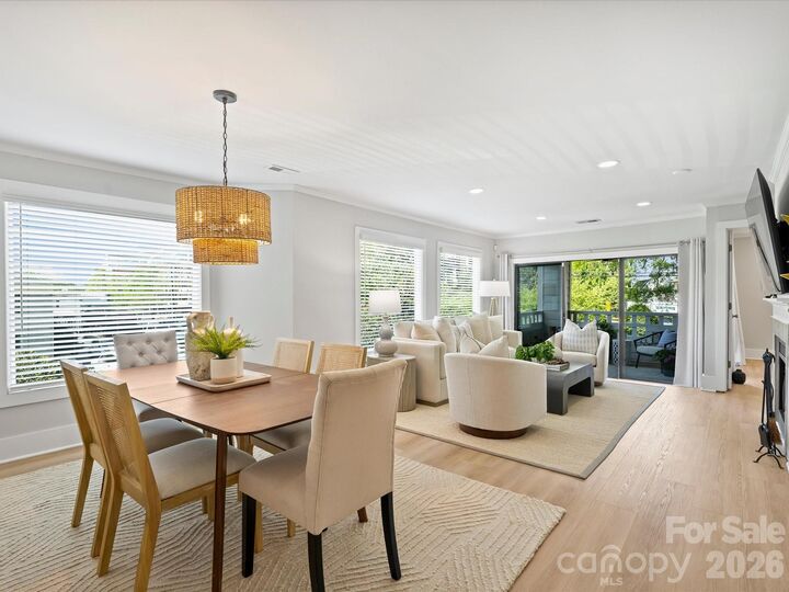 Property Photo:  2719 Selwyn Avenue 11  NC 28209 