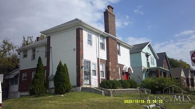 Property Photo:  1802 Lawn Ave  OH 45237 