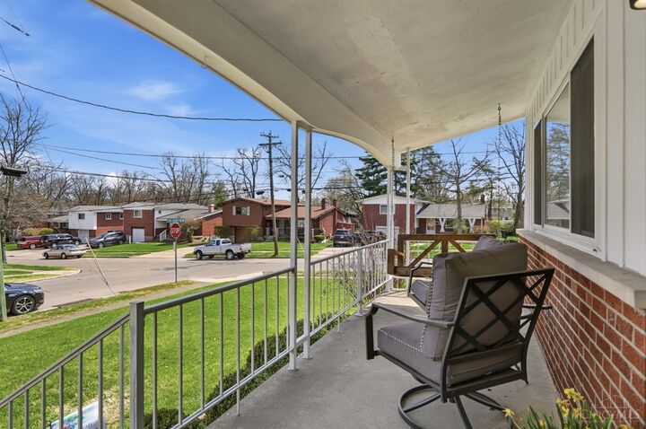 Property Photo:  3301 Cresentview Lane  OH 45248 