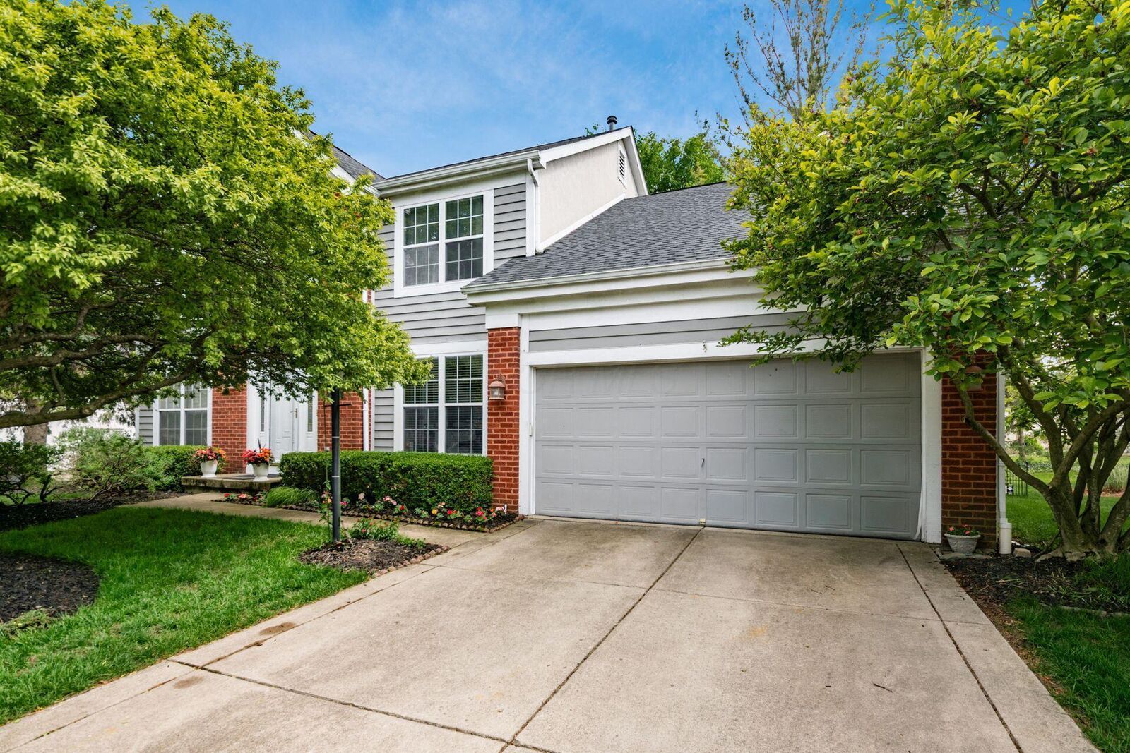 Property Photo:  3807 Dayspring Drive  OH 43026 