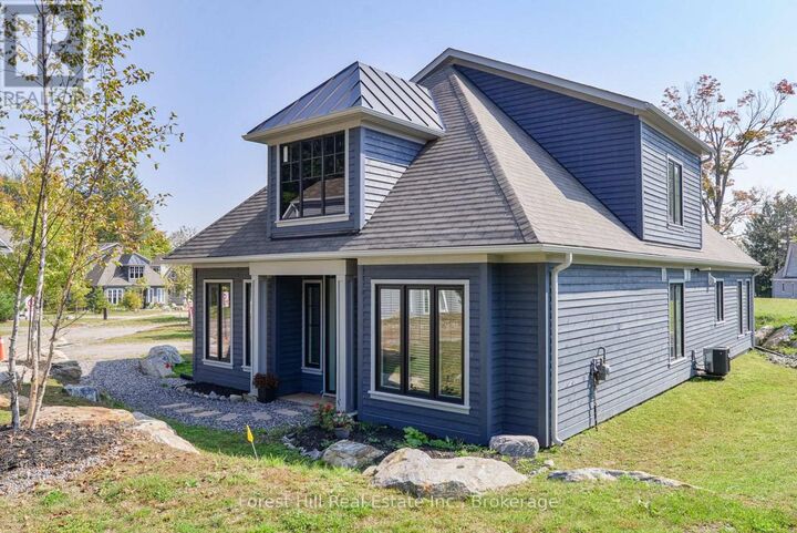 2054 Peninsula Road 16 — photo 1