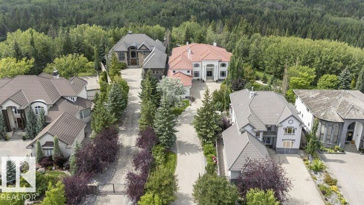 Property Photo:  1128 119 Street NW  AB T6J 7H7 