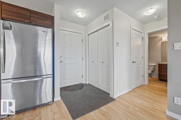 Property Photo:  9523 160 Avenue NW 305  AB T5Z 0M4 