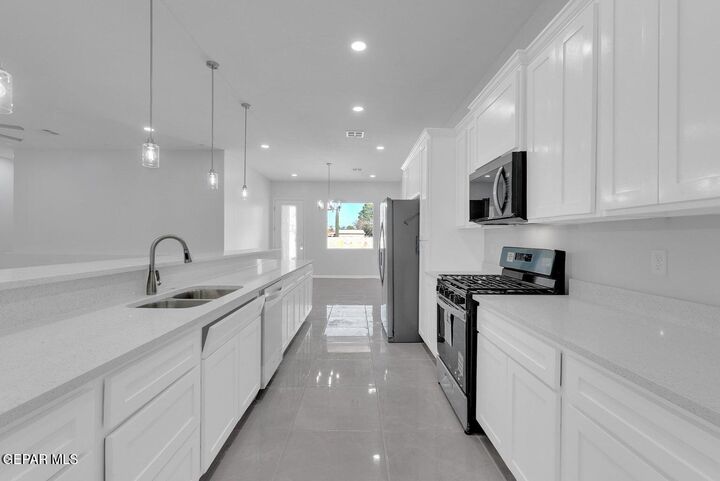 Property Photo:  351 Plaza Bonita Way  TX 79836 