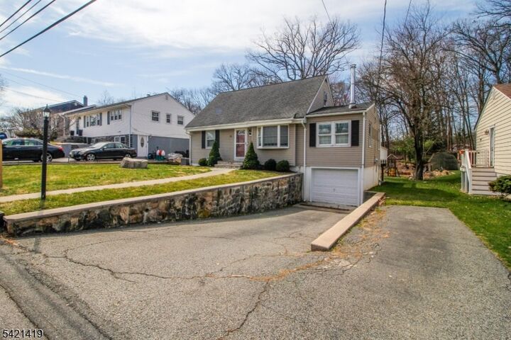Property Photo:  22 Oakland Ave  NJ 07866 
