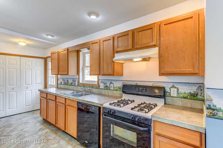 Property Photo: 5614 Main Road PA 18621