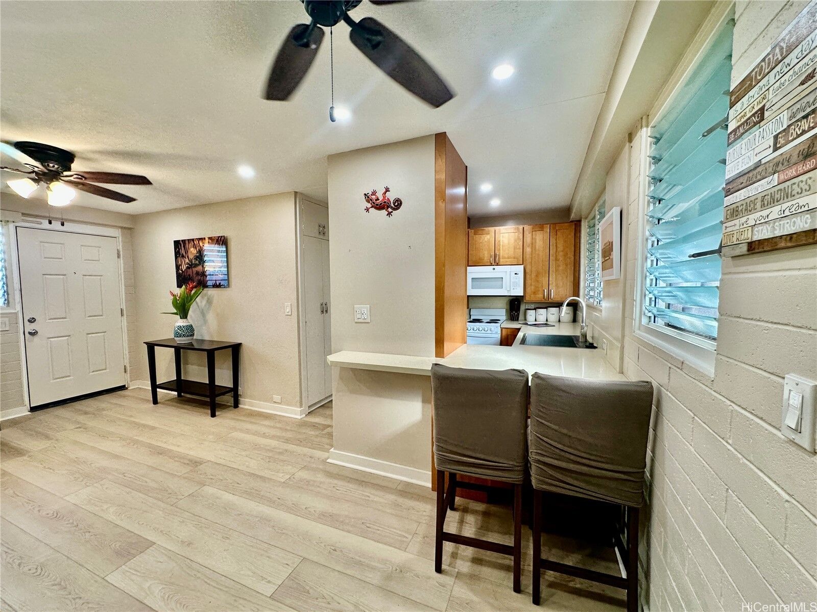 Property Photo:  75 Kihapai Street 3  HI 96734 