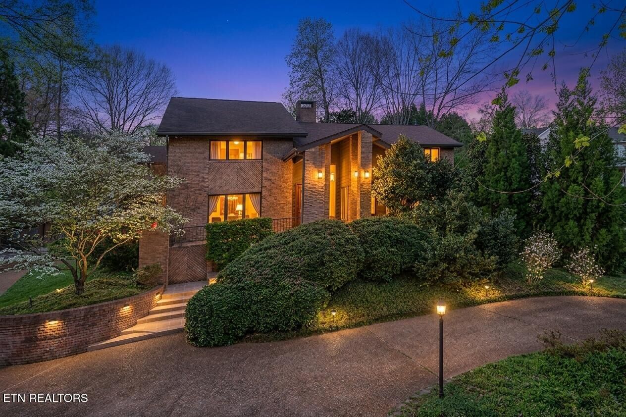 Property Photo:  667 Kenesaw Ave  TN 37919 
