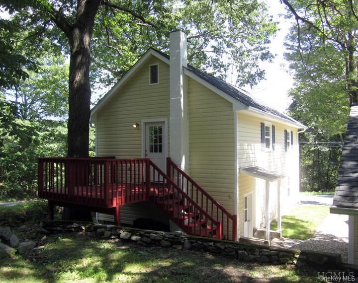 Property Photo:  495 Farmers Mills Road  NY 10512 